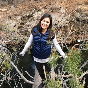 Meet your Posher, Lauren